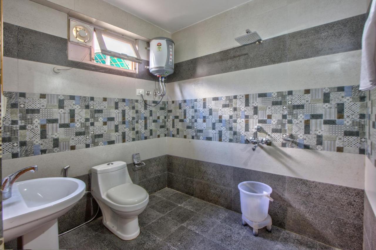 Hotel Sun Light Manali Екстериор снимка